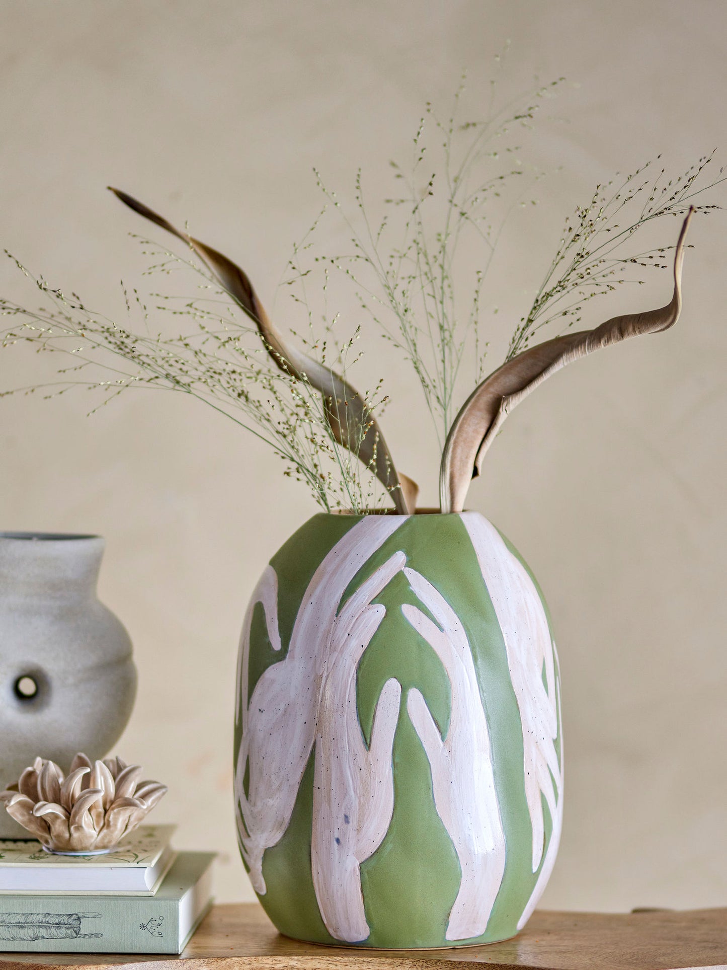 Bloomingville Adalena Deko-Vase, Grün, Steingut