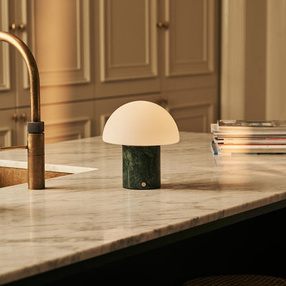 Maris Green – Marble wiederaufladbare Tischlampe | dimmbar