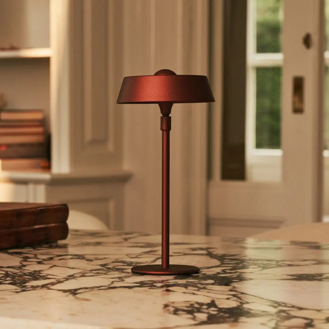 Luca Bronze USB wiederaufladbare Lampe | Minimalistisch, verspielt und dimmbar