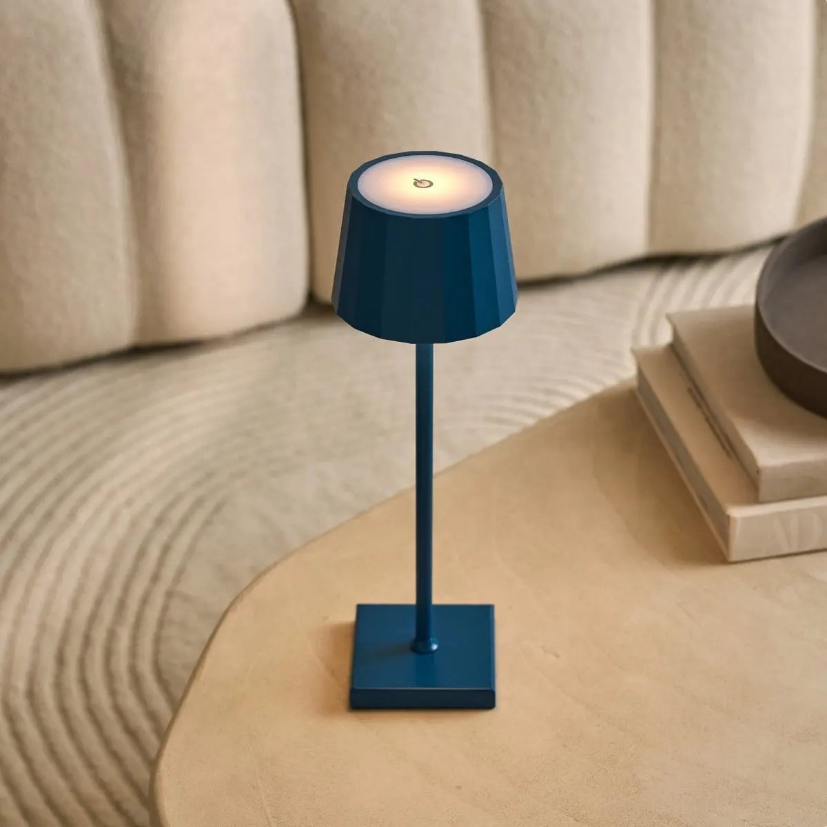 Kombi-Set Profi | 4 x wiederaufladbare Tischlampen mit Ladestation