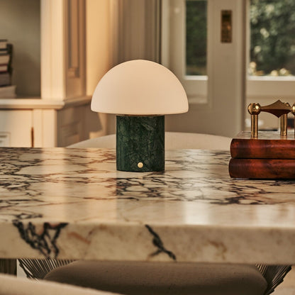 Maris Green – Marble wiederaufladbare Tischlampe | dimmbar