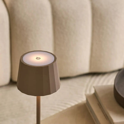 Wouter Koala Brown wiederaufladbare Tischlampe | 120h Akkulaufzeit