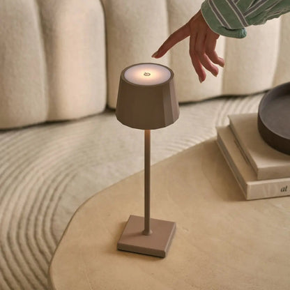 Wouter Koala Brown wiederaufladbare Tischlampe | 120h Akkulaufzeit