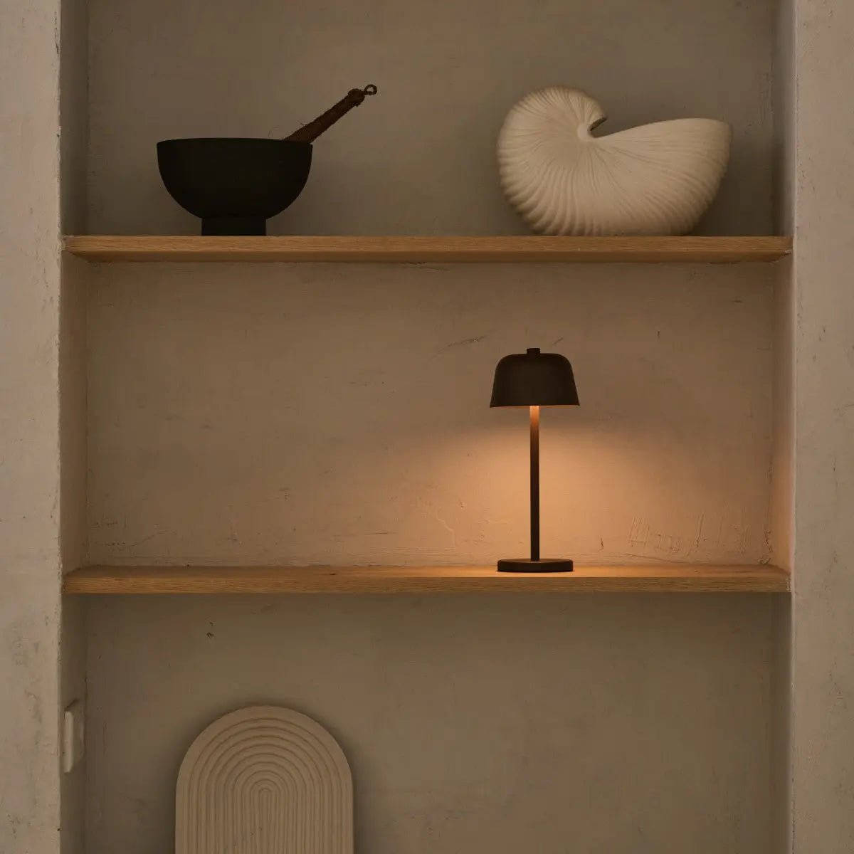 Anton Mokkabraune wiederaufladbare Tischlampe