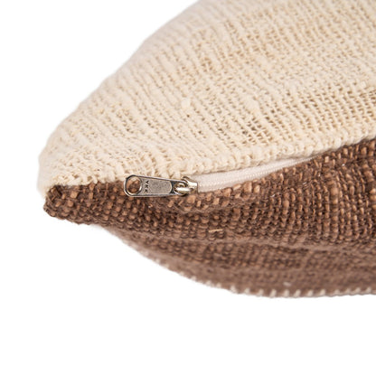 Der Kakao-Patchwork-Kissenbezug – Naturbraun