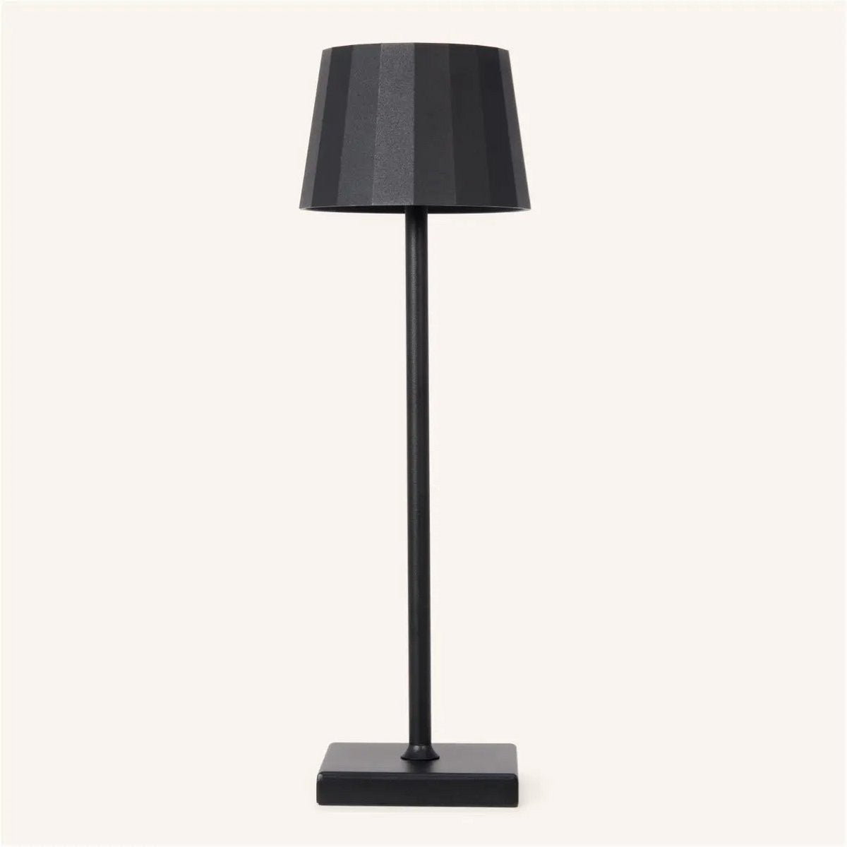 William Black wiederaufladbare Tischlampe | 120-Stunden-Akku und dimmbar