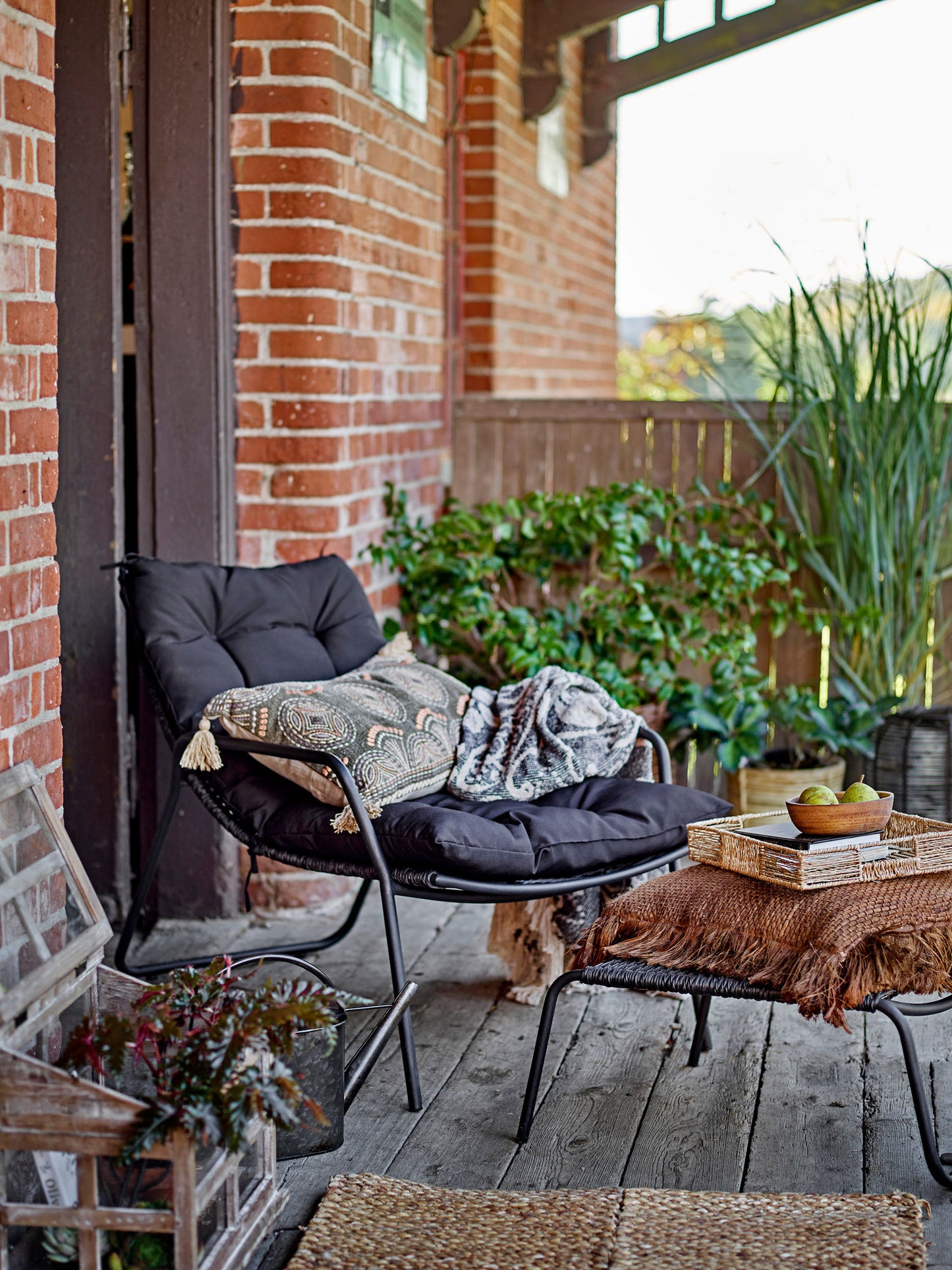 Bloomingville Boel Liegestuhl mit Hocker, Schwarz, Metall