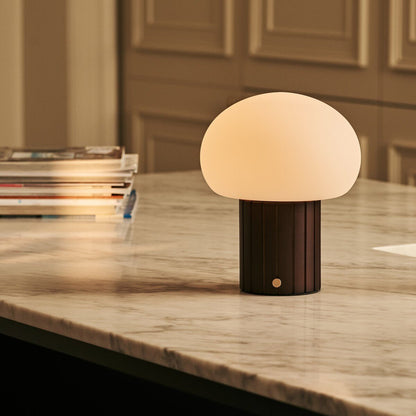 Pieter Dunkelbraune wiederaufladbare Tischlampe