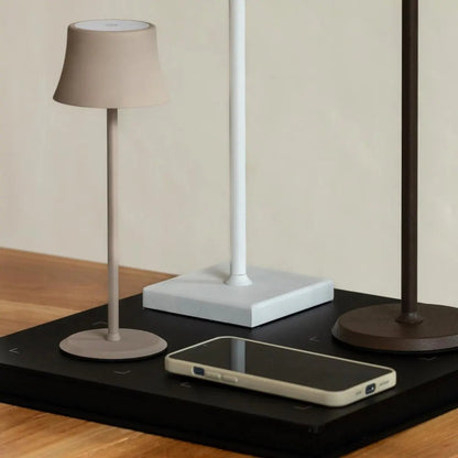 Sarphati Mini Gold Akku-Tischlampe | Wiederaufladbar über Ladestation
