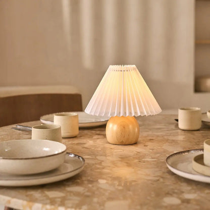 Nathalie retro wiederaufladbare Lampe, handgefertigt