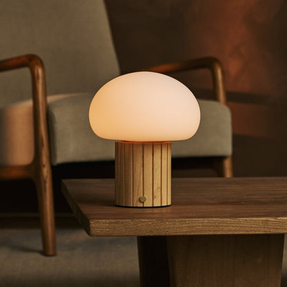 Pieter Hellbraune wiederaufladbare Tischlampe
