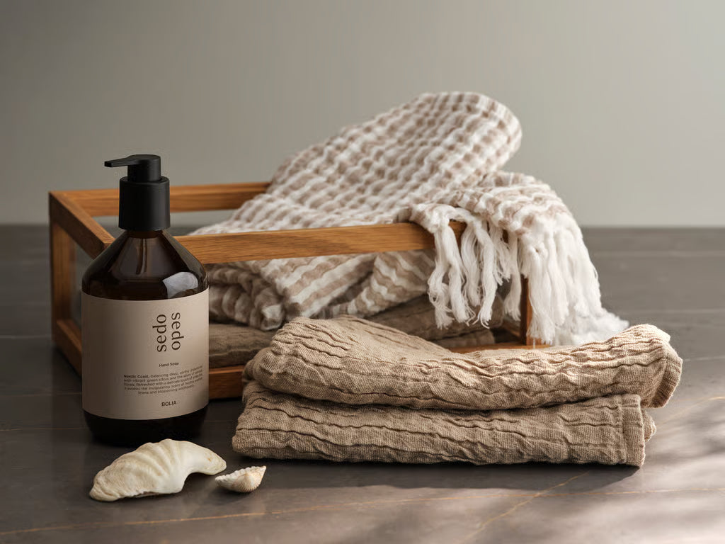 BOLIA Maya Handtuch, Designed by BOLIA Design Team