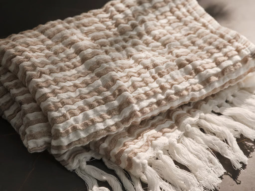 BOLIA Maya Handtuch, Designed by BOLIA Design Team