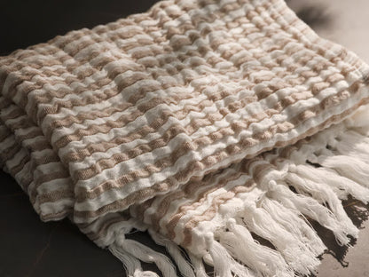 BOLIA Maya Handtuch, Designed by BOLIA Design Team