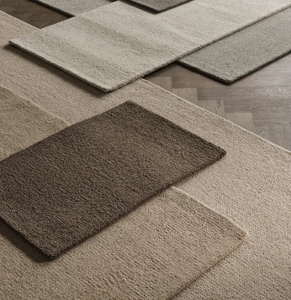 BOLIA Natura hangemachter Teppich Light Grau, Designed by BOLIA Design Team