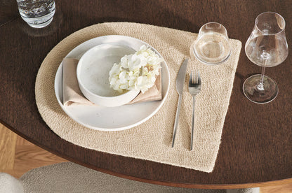BOLIA Fluent Besteck 16er Set, Designed by Yonoh Creative Studio